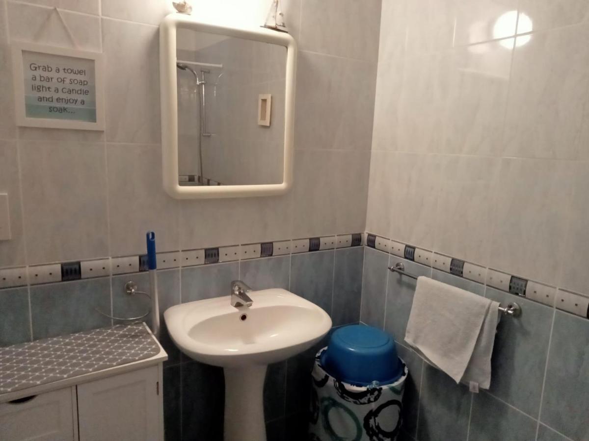 No3,23 Neilmmantos St Peyia别墅 外观 照片