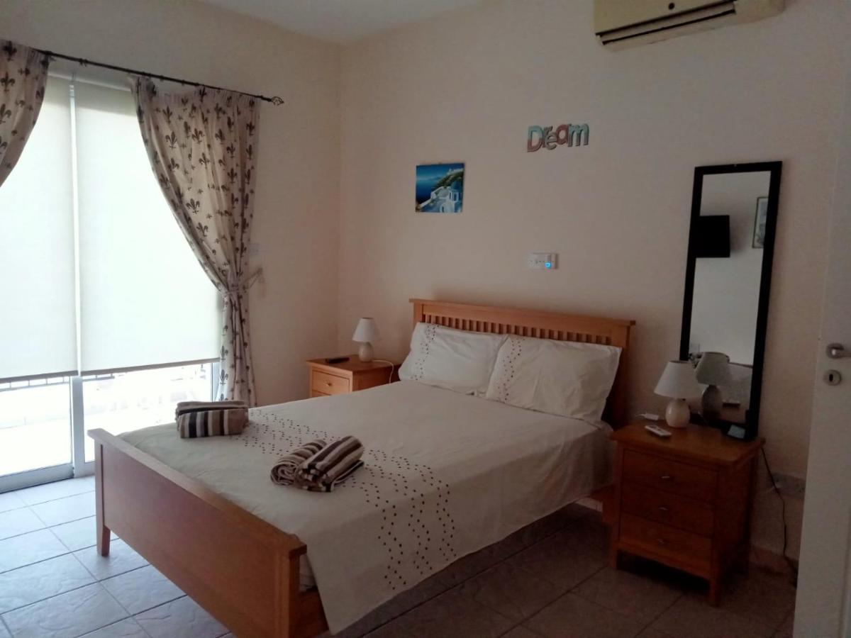 No3,23 Neilmmantos St Peyia别墅 外观 照片