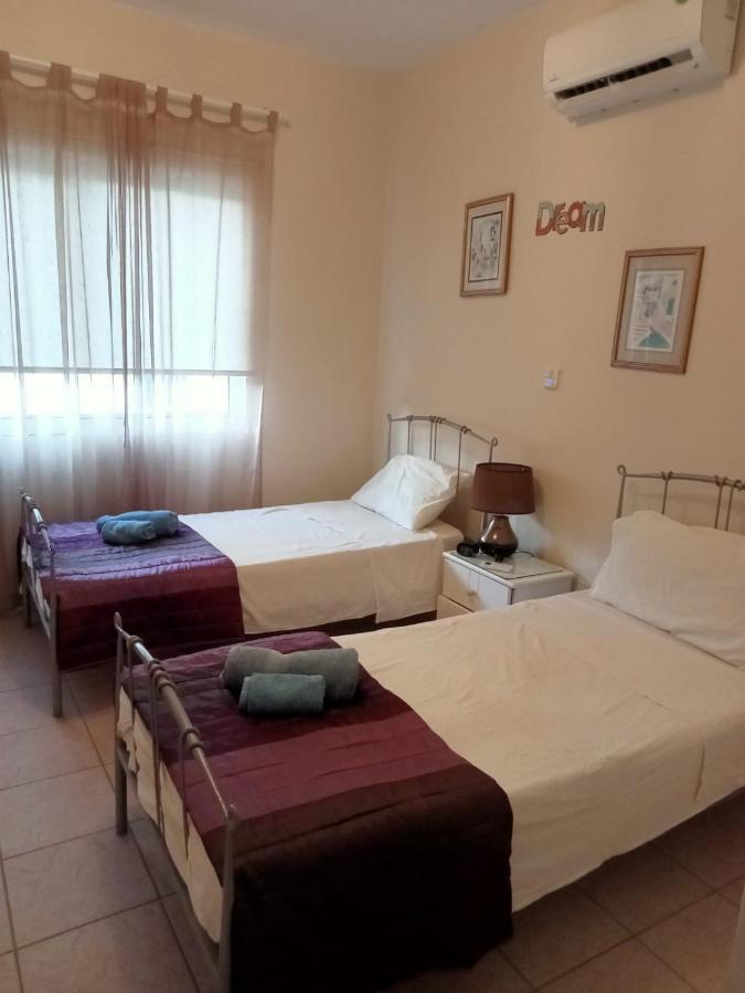No3,23 Neilmmantos St Peyia别墅 外观 照片